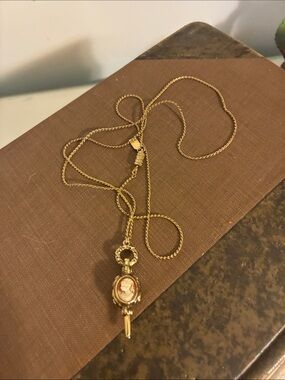 Gold Cameo Pendant Necklace - Elegant Women’s Jewelry